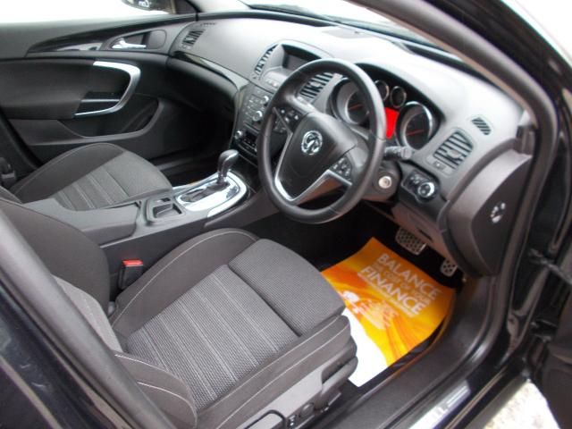 2012 Vauxhall Insignia image 8