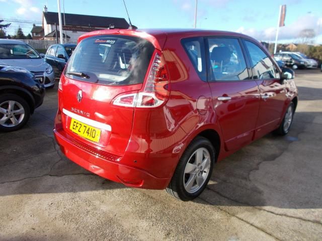 2011 Renault Scenic image 3