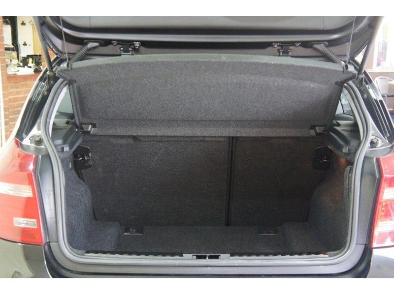 2010 BMW 1 Series 3dr image 9