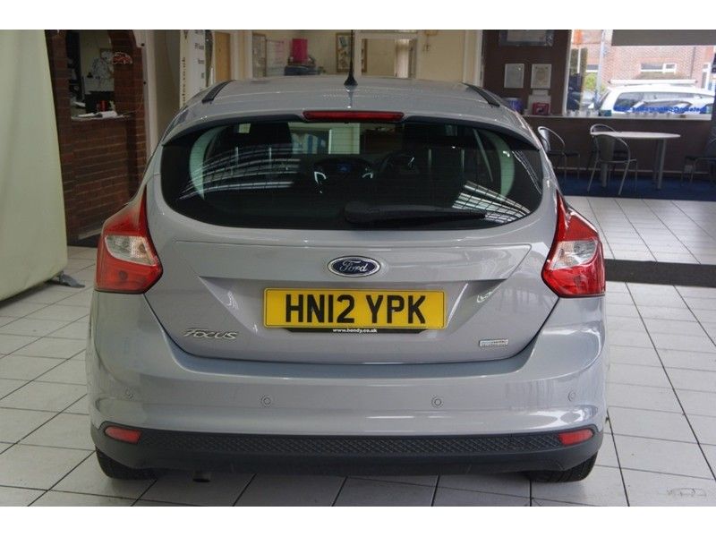 2012 Ford Focus Zetec 5dr image 4