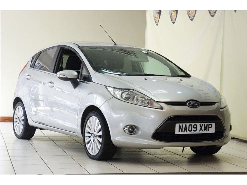 2009 Ford Fiesta Titanium 5dr image 1