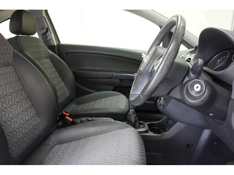 2012 Vauxhall Corsa SE 3dr image 6
