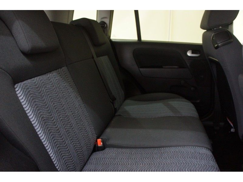 2010 Ford Fusion Titanium 5dr image 10