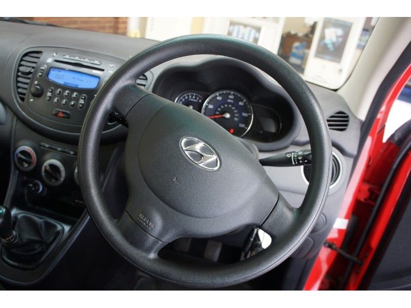 2013 Hyundai i10 Active 5dr image 7