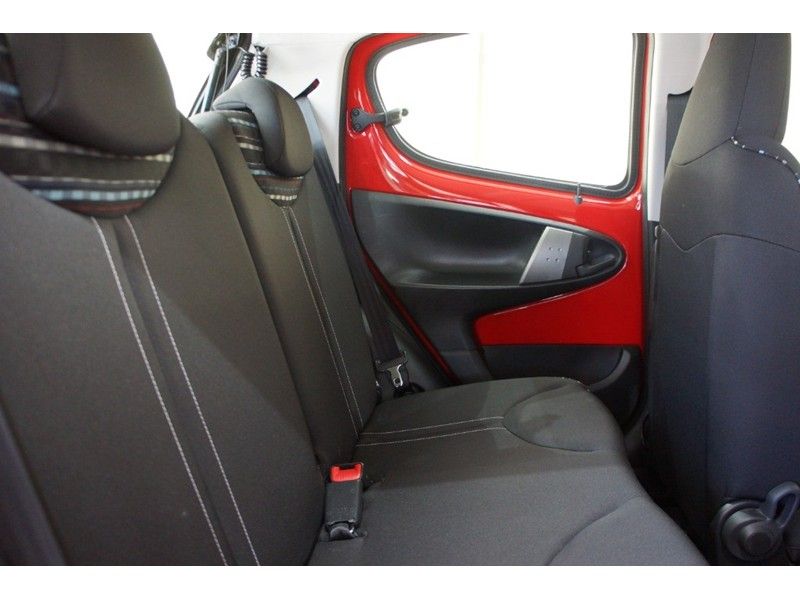 2014 Citroen C1 Edition 5dr image 9