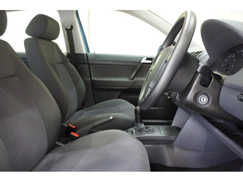 2007 Volkswagen Polo SE 5dr image 6