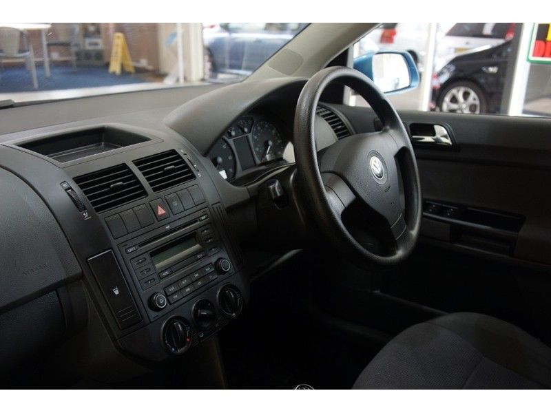 2007 Volkswagen Polo SE 5dr image 9