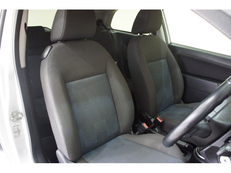 2006 Ford Fiesta 16v 3dr image 6