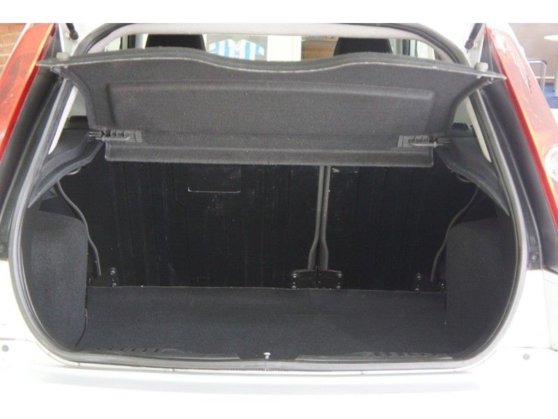 2006 Ford Fiesta 16v 3dr image 10