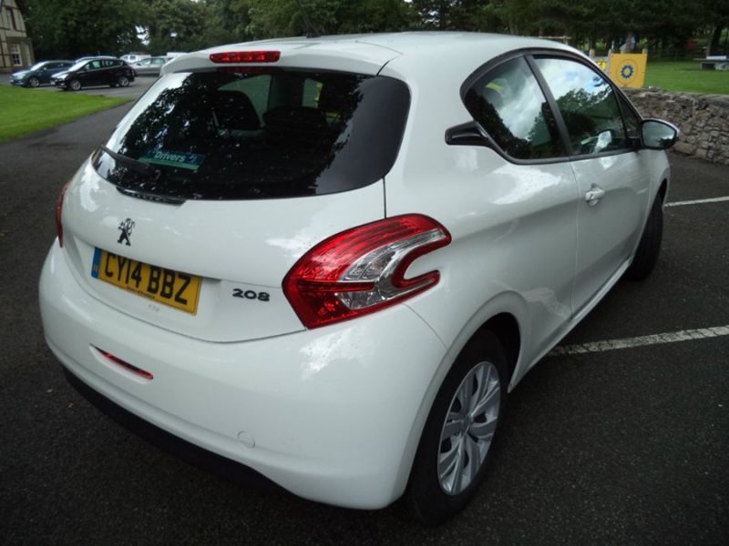 2014 Peugeot 208 1.2 VTi Access+ 3dr image 5