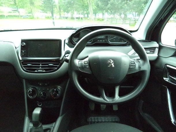 2013 Peugeot 208 1.4 HDi FAP Active 5dr image 6