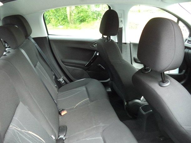 2013 Peugeot 208 1.4 HDi FAP Active 5dr image 7