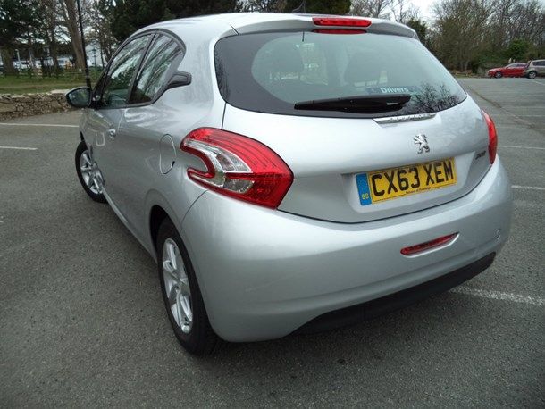 2013 Peugeot 208 1.0 VTi Active 3dr image 4