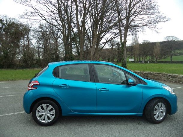 2013 Peugeot 208 1.2 VTi Access+ 5dr image 2
