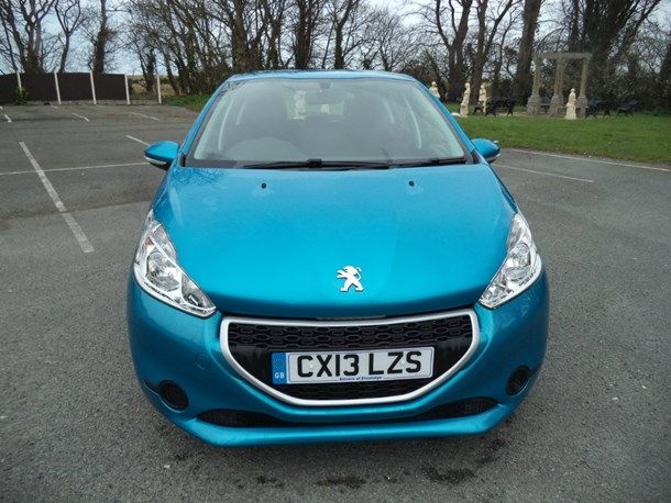 2013 Peugeot 208 1.2 VTi Access+ 5dr image 3