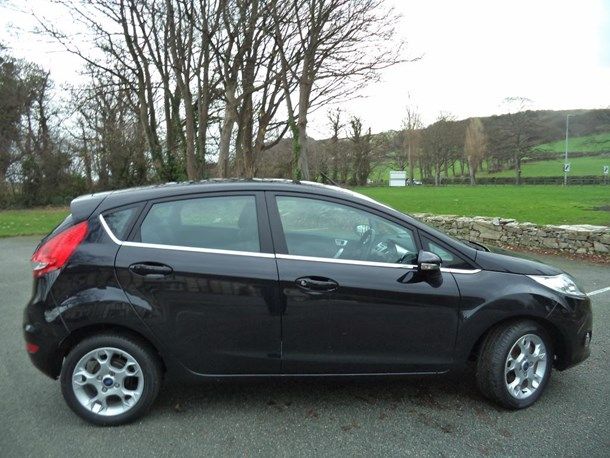 2011 Ford Fiesta 1.25 Zetec 5dr image 2