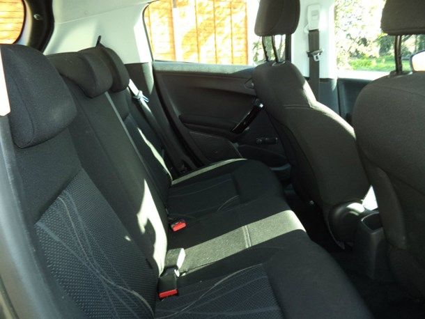 2013 Peugeot 208 1.2 VTi Active 5dr image 8