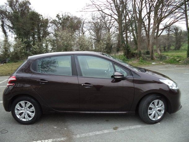 2013 Peugeot 208 1.4 HDi FAP Access+ 5dr image 3