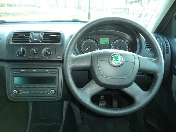 2011 Skoda Fabia 1.6 TDI CR DPF SE 5dr image 7