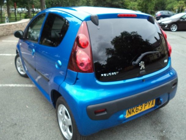 2013 Peugeot 107 1.0 12v Allure 5dr image 4