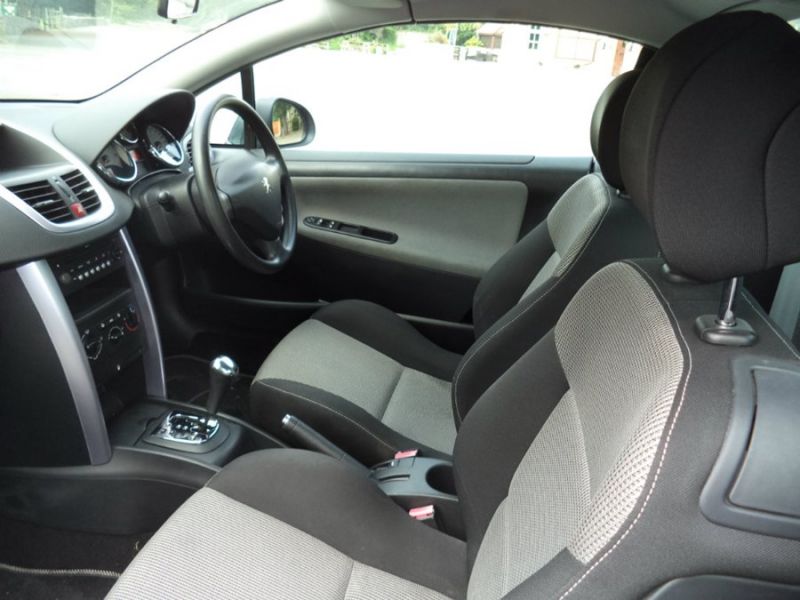 2008 Peugeot 207 CC 1.6 16v Sport 2dr image 6
