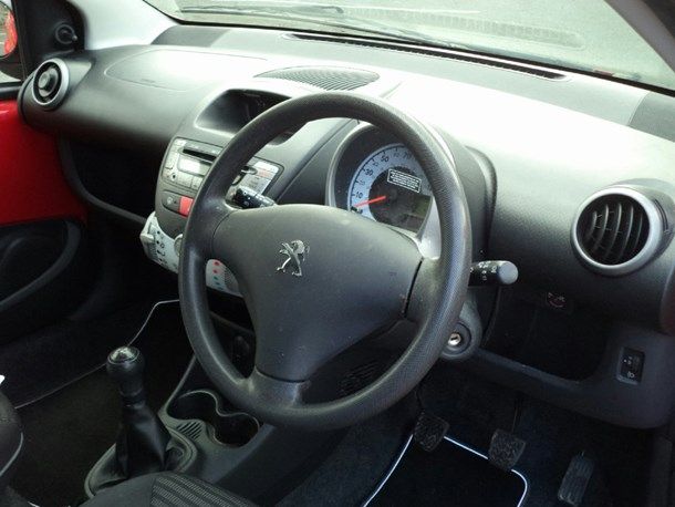 2013 Peugeot 107 1.0 12v Active 5dr image 4