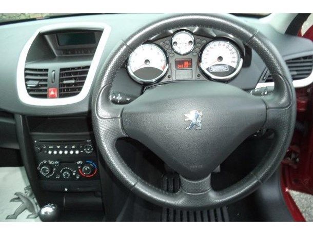 2011 Peugeot 207 1.4 image 7
