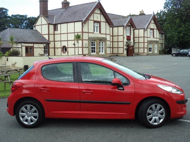 2009 Peugeot 207 1.4 VTi S 5dr image 3