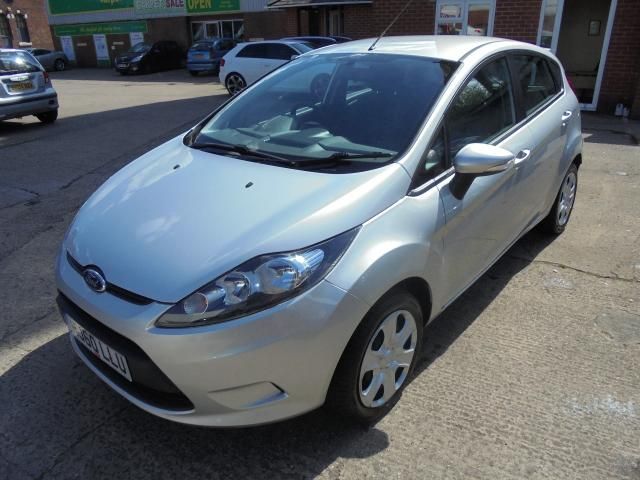 2010 Ford Fiesta 1.2 EDGE 5d image 3