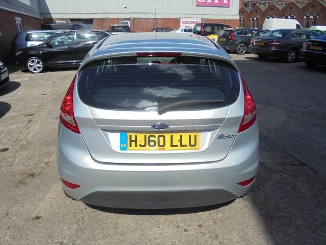 2010 Ford Fiesta 1.2 EDGE 5d image 4