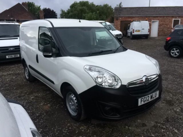 2012 Vauxhall Combo Van 1.6 2000 L1H1 CDTI S/S 5d image 1