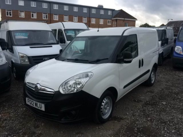 2012 Vauxhall Combo Van 1.6 2000 L1H1 CDTI S/S 5d image 2