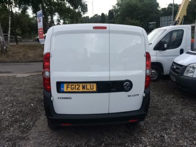 2012 Vauxhall Combo Van 1.6 2000 L1H1 CDTI S/S 5d image 5