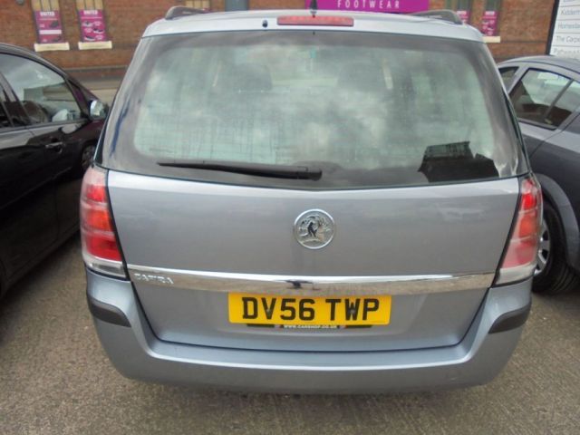 2007 Vauxhall Zafira 1.6 Life 16V 5d image 4