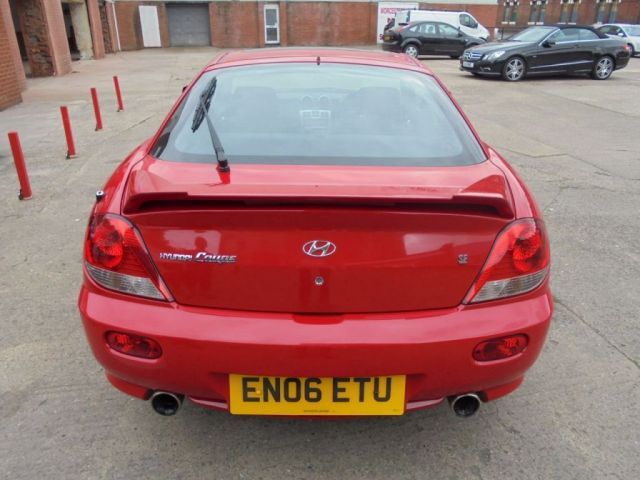 2006 Hyundai Coupe 2.0 SE 3d image 4