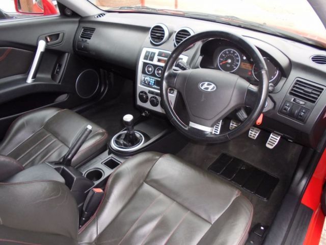 2006 Hyundai Coupe 2.0 SE 3d image 6