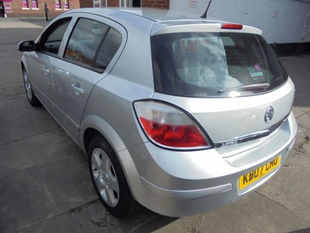 2007 Vauxhall Astra 1.6 Energy 16V 5d image 4