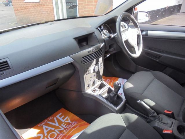 2007 Vauxhall Astra 1.6 Energy 16V 5d image 7