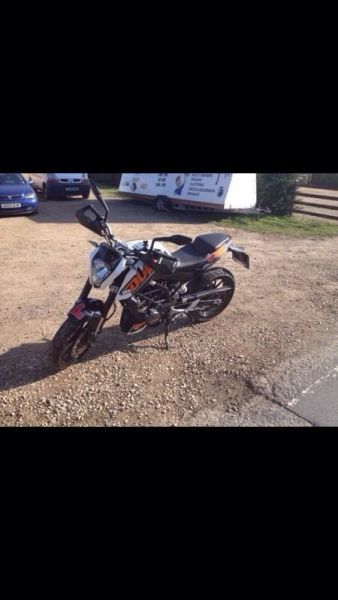 2013 KTM Duke 125 image 3