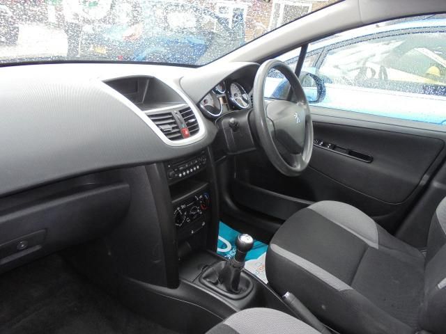 2007 Peugeot 207 1.4 SW S 5d image 6