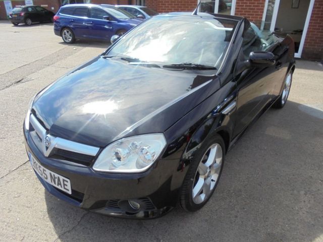 2005 Vauxhall Tigra 1.4 Sport 16V 2d image 3