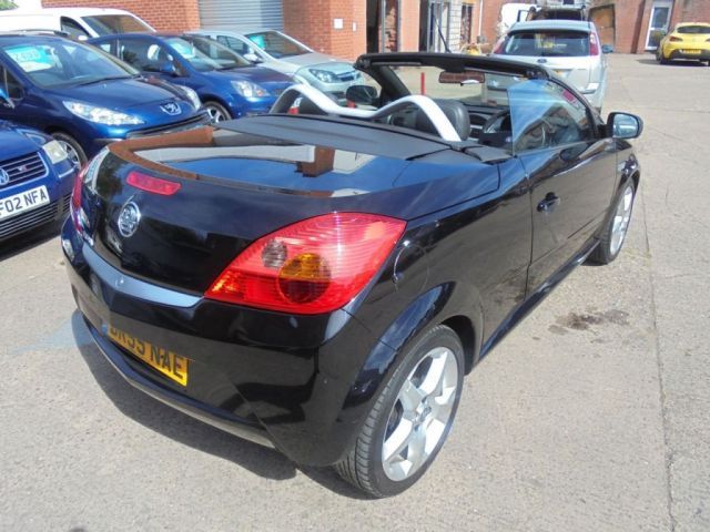2005 Vauxhall Tigra 1.4 Sport 16V 2d image 5