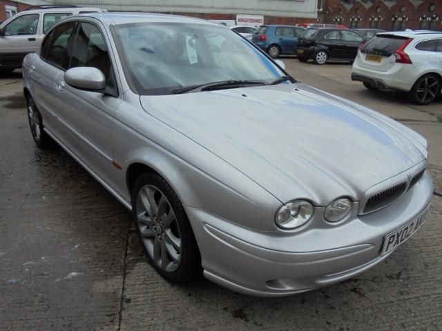 2002 Jaguar X-Type 2.5 V6 Sport 4d image 1