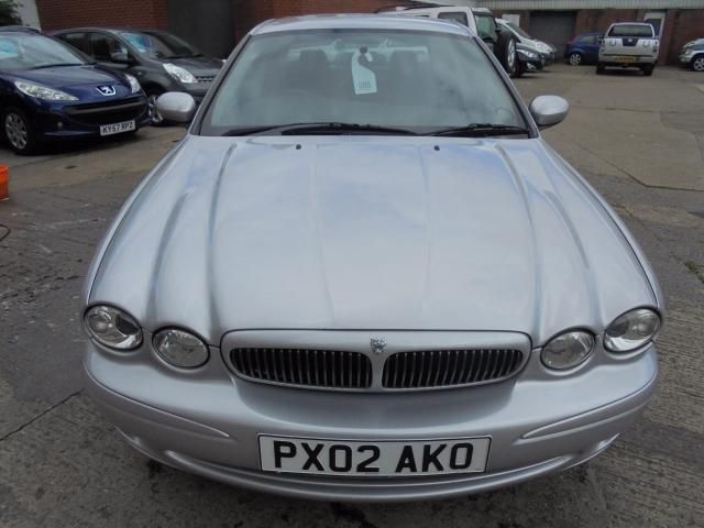 2002 Jaguar X-Type 2.5 V6 Sport 4d image 2