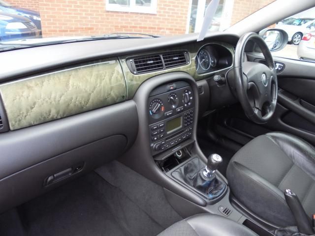 2002 Jaguar X-Type 2.5 V6 Sport 4d image 6