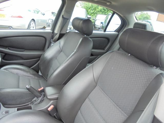 2002 Jaguar X-Type 2.5 V6 Sport 4d image 7