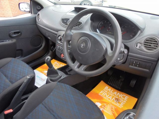 2008 Renault Clio 1.1 Extreme 16V 3d image 5
