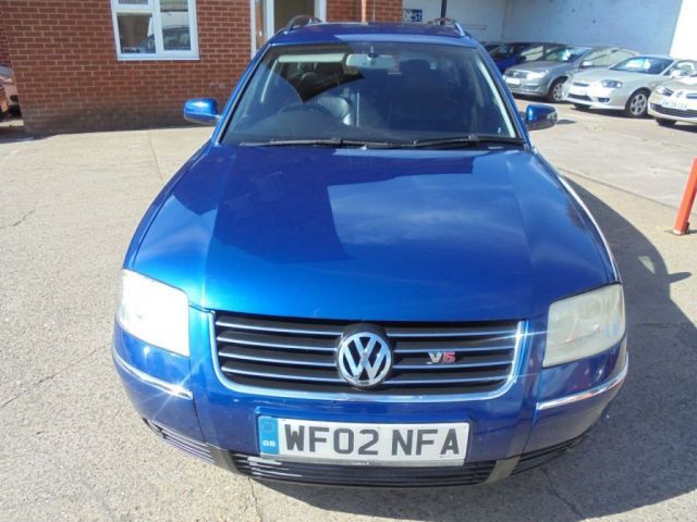 2002 Volkswagen Passat 2.3 V5 5d image 2