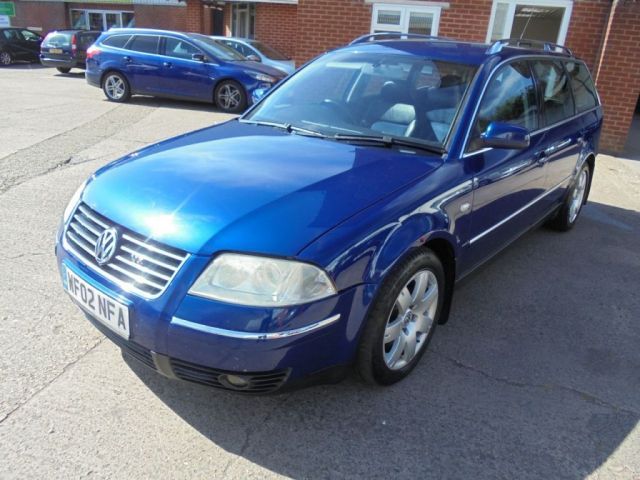 2002 Volkswagen Passat 2.3 V5 5d image 3