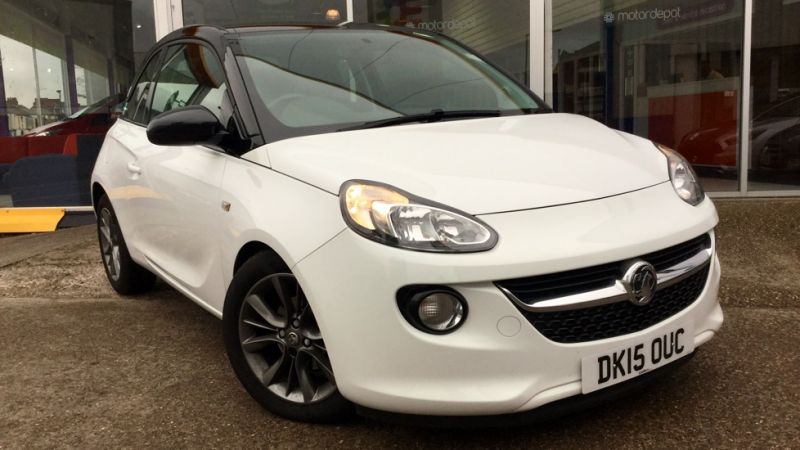 2015 Vauxhall Adam 1.2i image 4